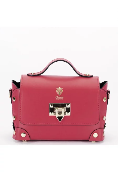 Чанта  - - - - - - - - - - - - - - - - - - - - - - - - - - - - - - - - - - - - - - - - - - - - - - - - -