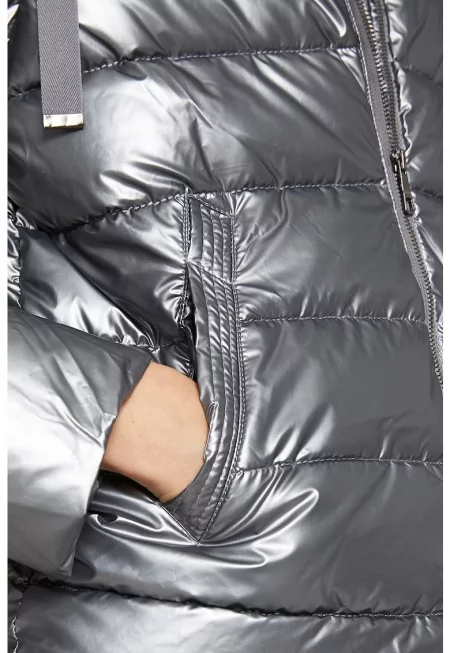 Капитонирано зимно яке в металик с вата