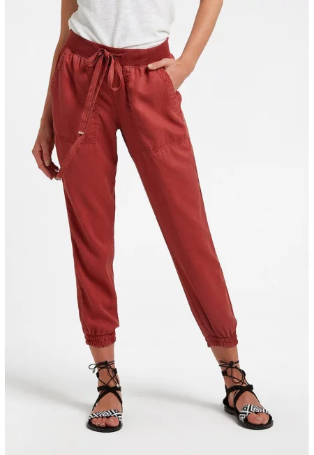 Панталон с лиосел с връзка и големи джобове