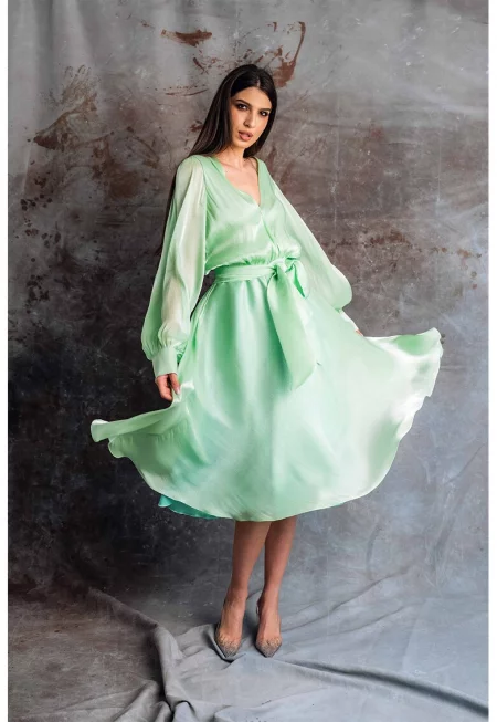 Рокля Zephyr с шпиц с коприна - Светлозелен