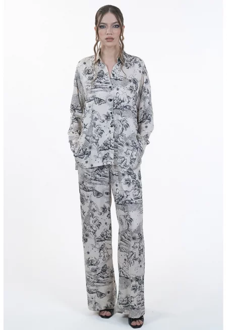 Широк панталон със странични джобове