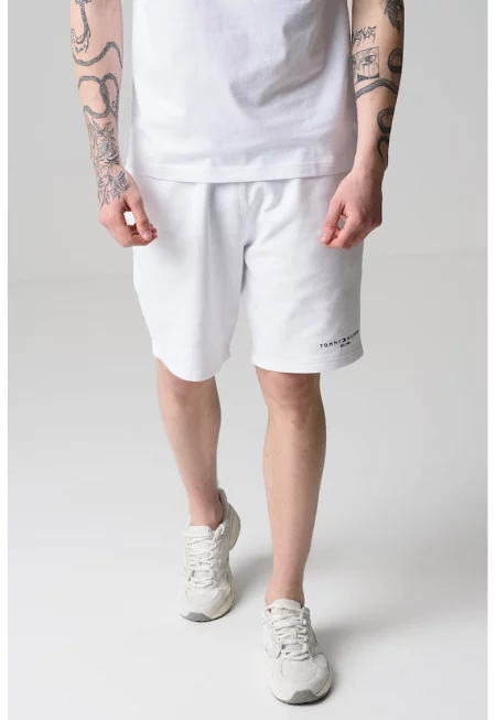 Шорти с лого и странични джобове - Бял