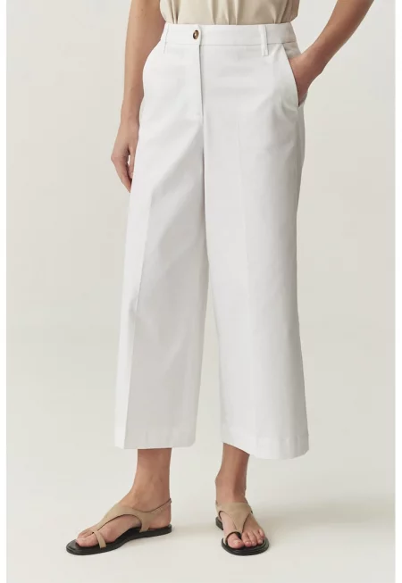 Скъсен прав панталон - Бял
