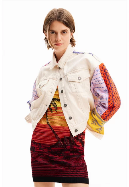 Дънково яке Julie с бродерии - Аленочервен/Крем