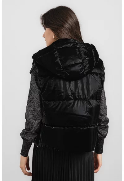 Елек с качулка