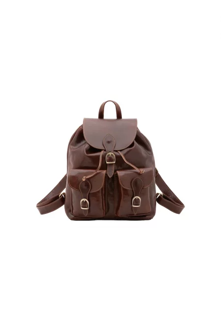 Кожена раница с джобове с капаче