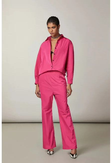 -Панталон regular fit с ниска талия - Розово