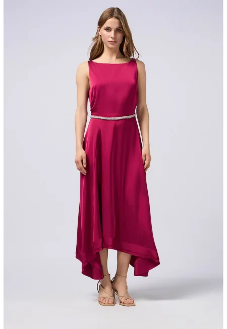 Сатинирана миди рокля с асиметричен подгъв - Малина