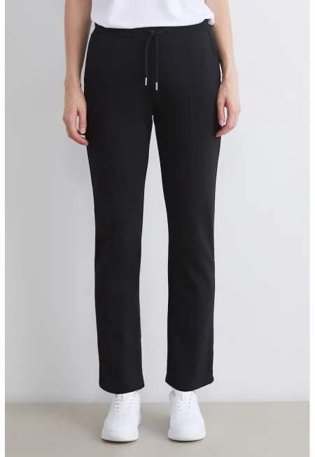 Скъсен спортен панталон с връзка