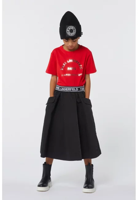 Тениска с овално деколте и лого