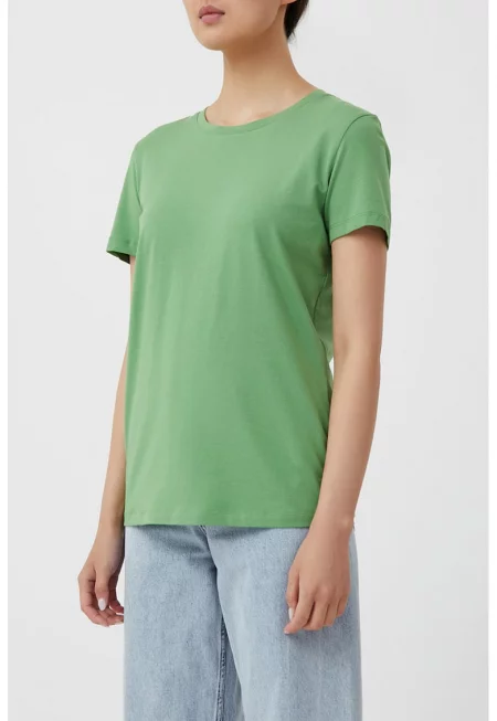 Тениска с овално деколте