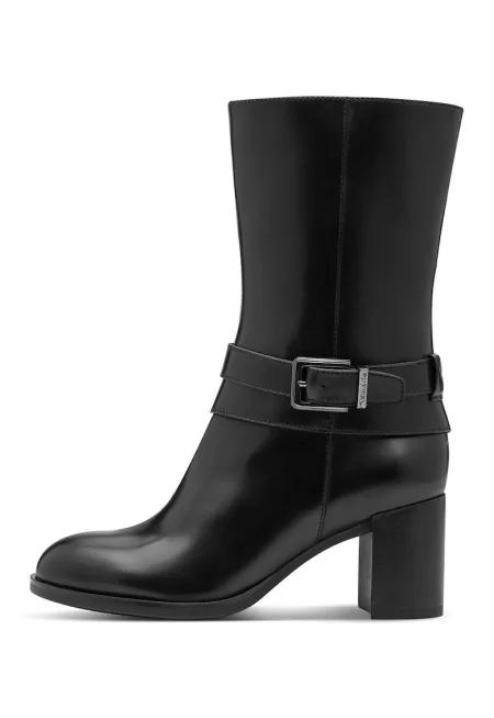 Боти с масивен ток