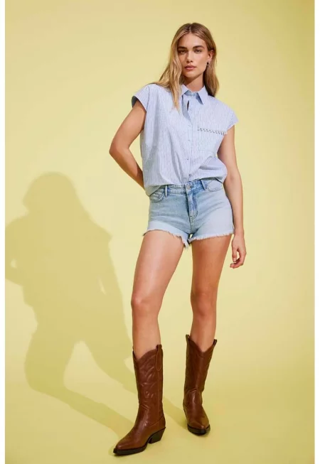 Дънков къс панталон с декоративни камъни - Светлосин