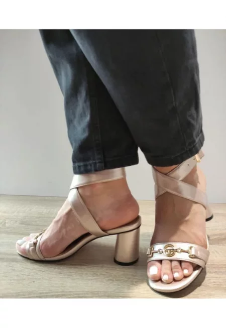 Елегантни дамски сандали  Ym285H2 Nude Metallic - Nude -