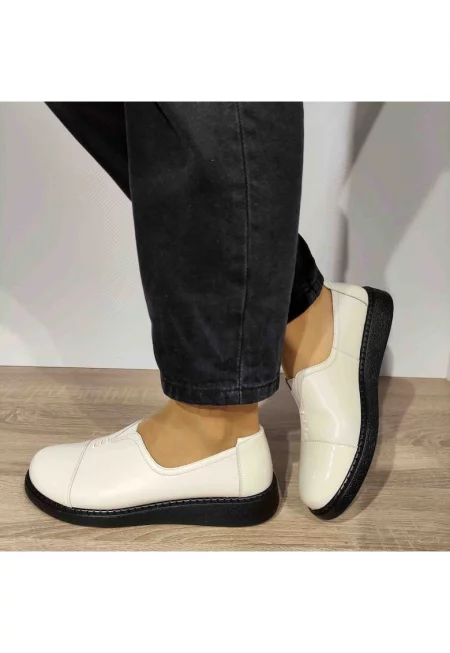 Ежедневни дамски обувки  2255H12 - Крем