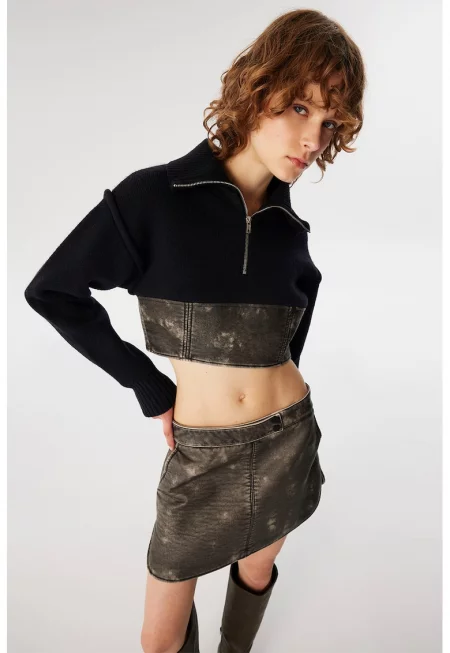 Къс пуловер с деним - Черен/Tъмносив