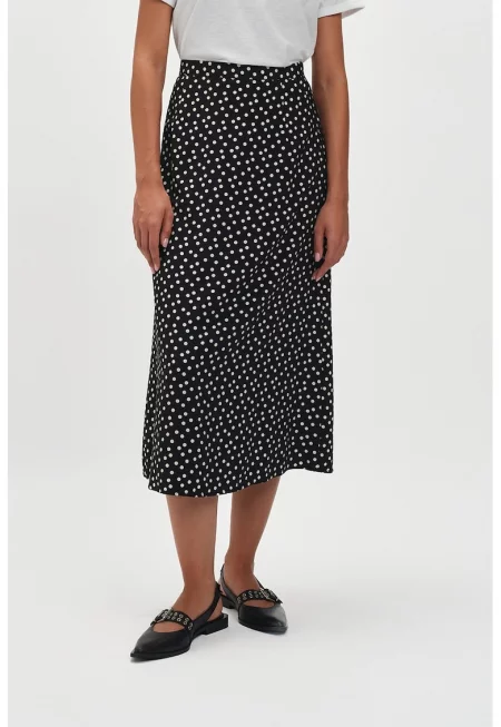 Вталена пола с висока талия