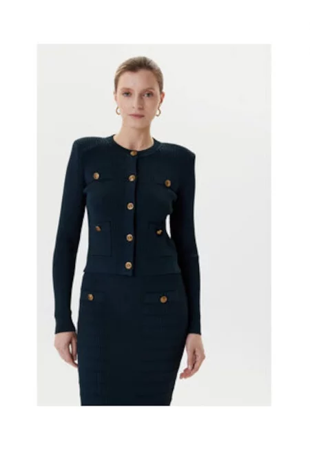 Жилетка slim fit с райета и декоративни копчета