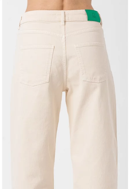 Дънки над глезена с бродерии