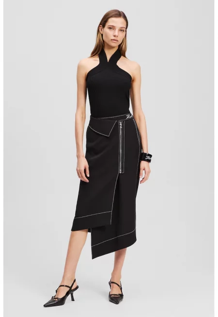 Дънкова пола с асиметричен подгъв