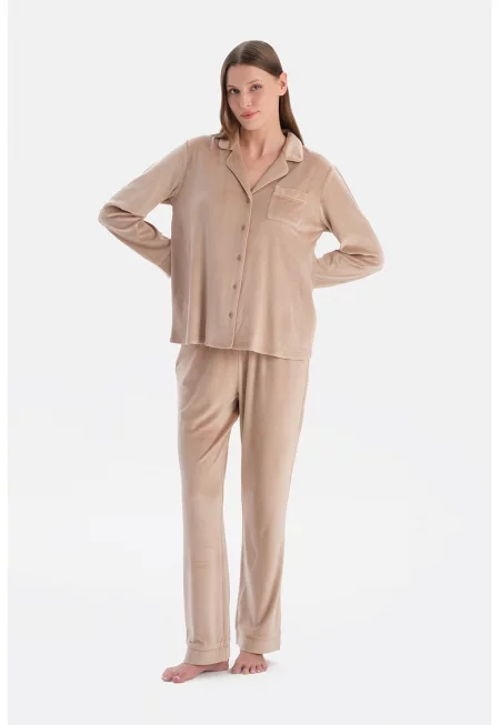Едноцветна пижама - Бежов