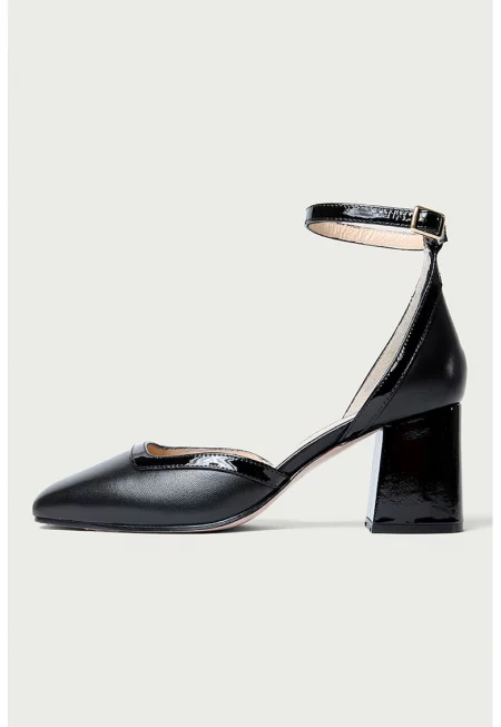 Кожени обувки Margot с каишка на глезена - Черен