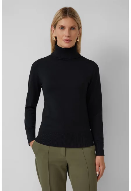 Пуловер с поло