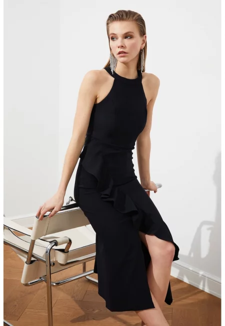 Рокля с преден шлиц