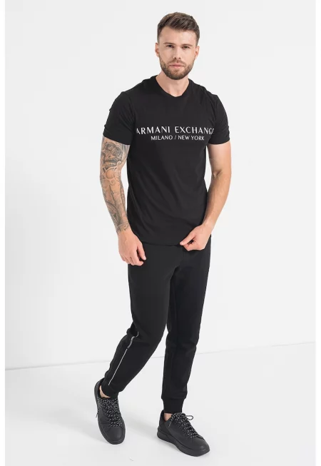 Тениска по тялото с лого - Черен