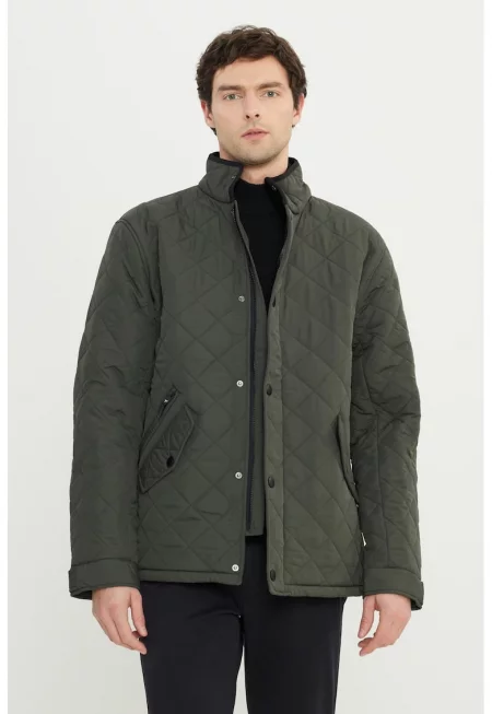 Яке с джобове с капаче и капси - Тъмнозелен