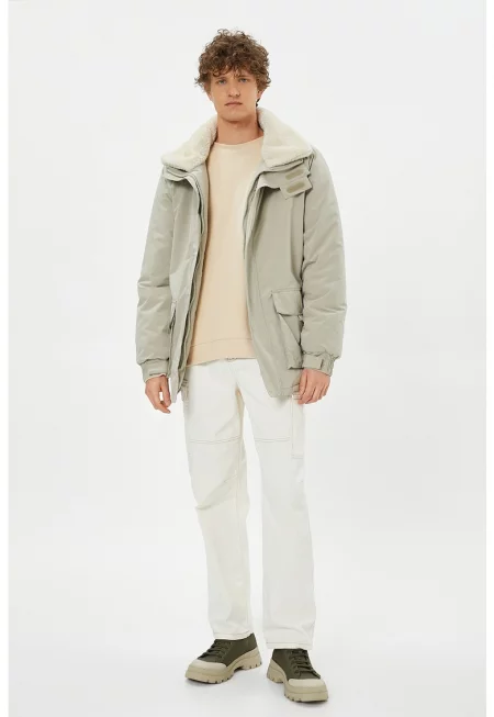 Зимно яке с джобове с капаче