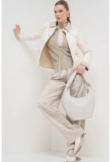 Капитонирано яке с цип