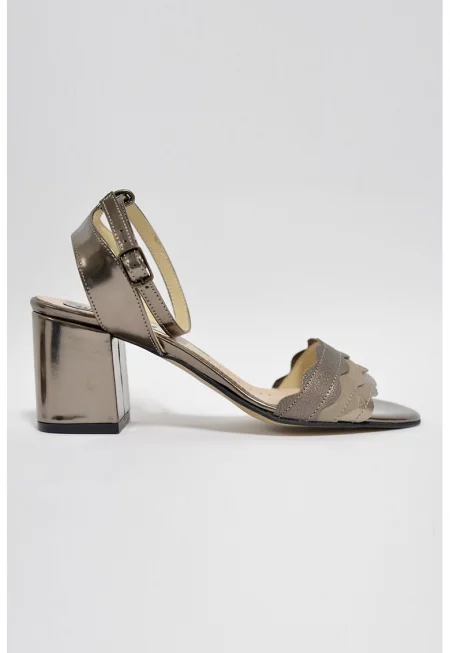 Кожени сандали с масивен ток - Бронз