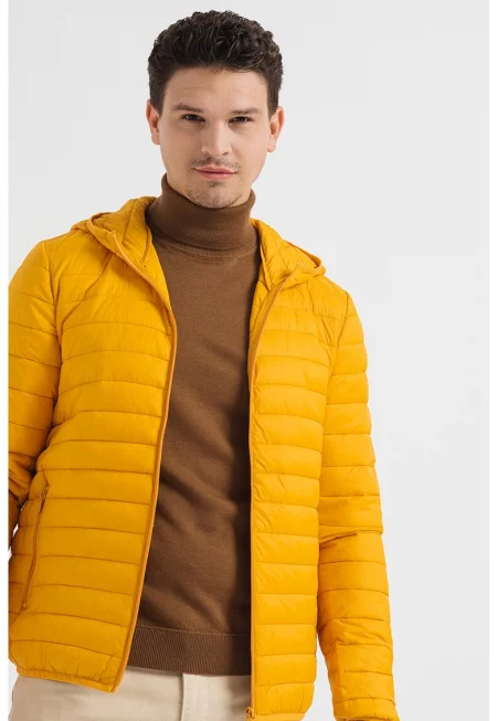 Подплатено зимно яке с качулка