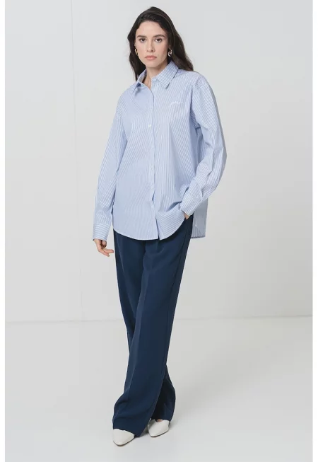 Раирана риза със свободна кройка