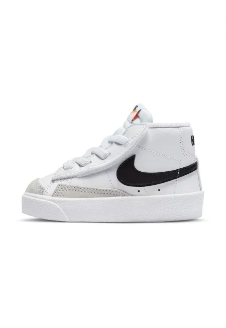 Спортни обувки Blazer Mid 77