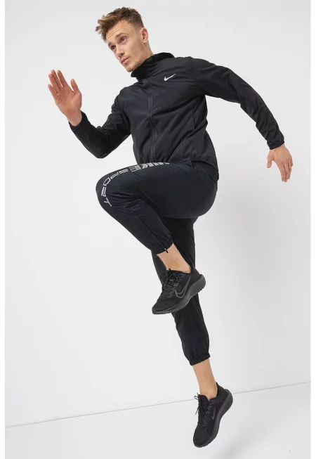 Тренировъчно яке Form с Dri-FIT с качулка - Черен