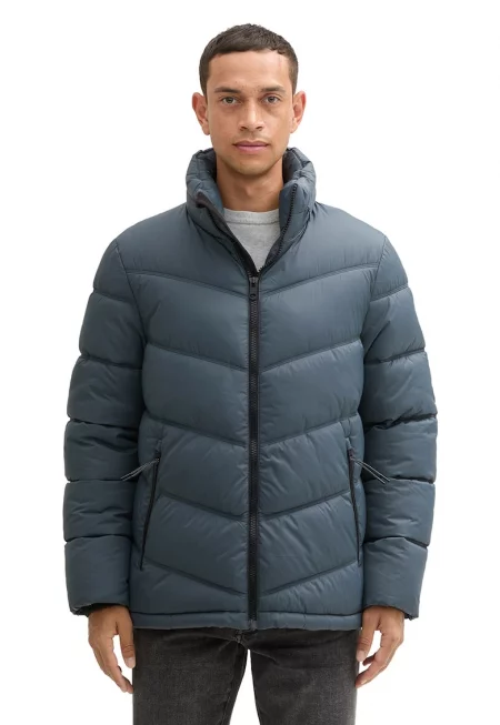 Зимно яке с висока яка