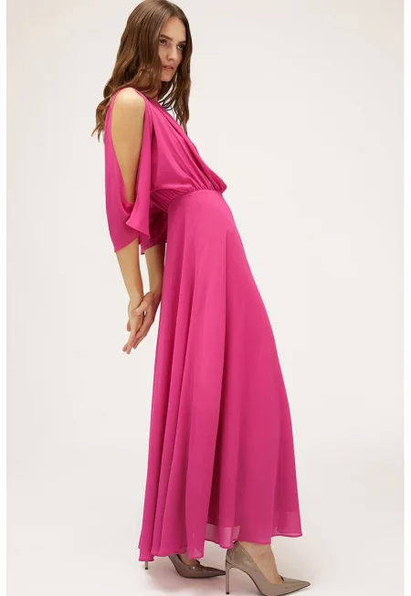 Дълга рокля с отворени рамене