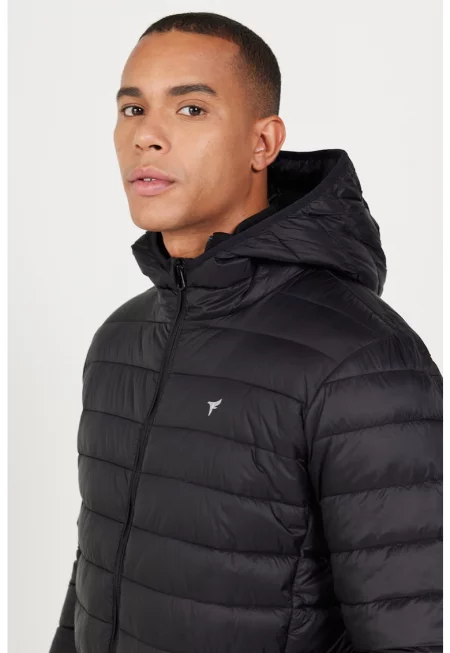 Капитонирано яке с качулка