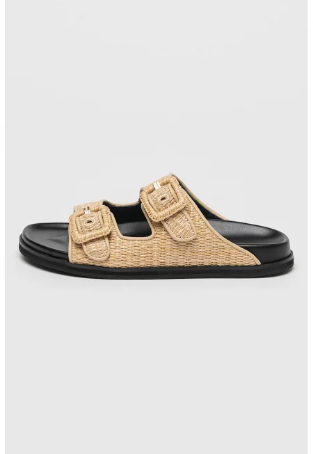 Кожени чехли Freyah с каишки с токи - Светло бежово