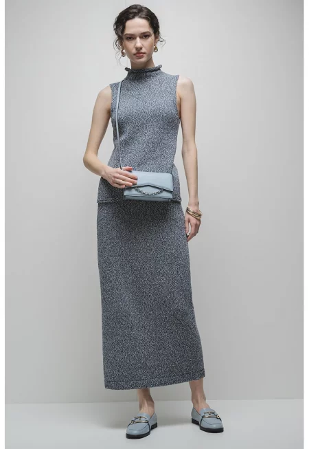 Пуловер с ниска яка - Бял/Тъмносин