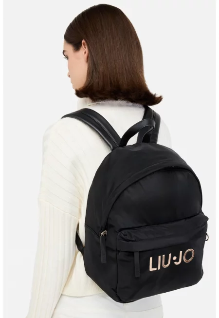 Раница с лого