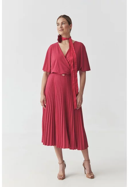 Разкроена рокля с модал - Червен