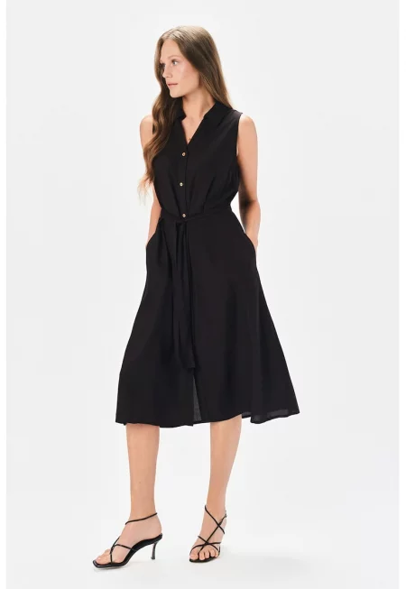 Рокля с колан и набирания