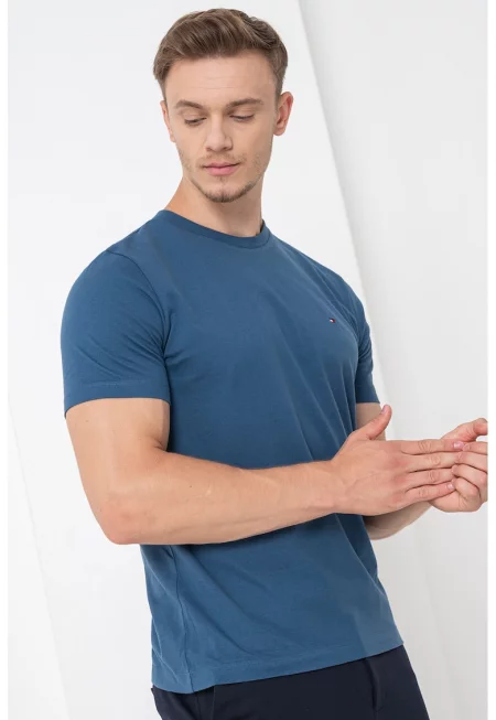 Тениска с памук с овално деколте