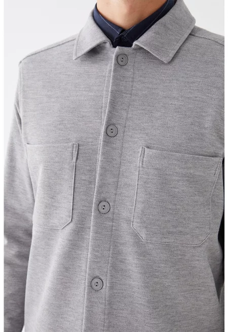 Яке тип риза с пришити джобове