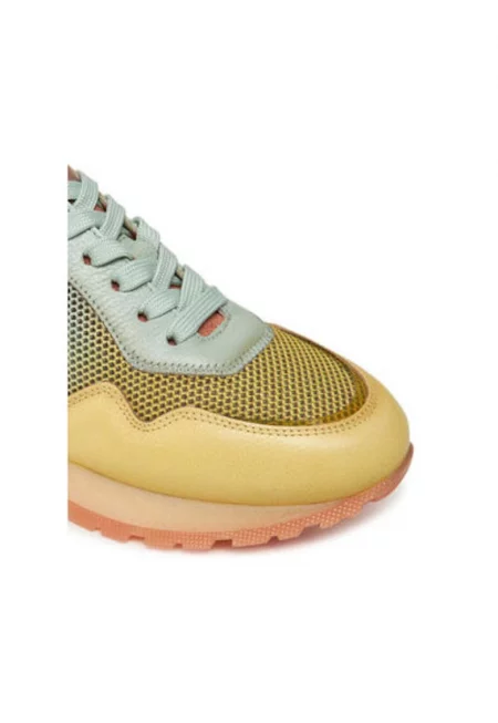 Дамски спортни обувки - CHV253812 -  Естествена кожа - Многоцветен