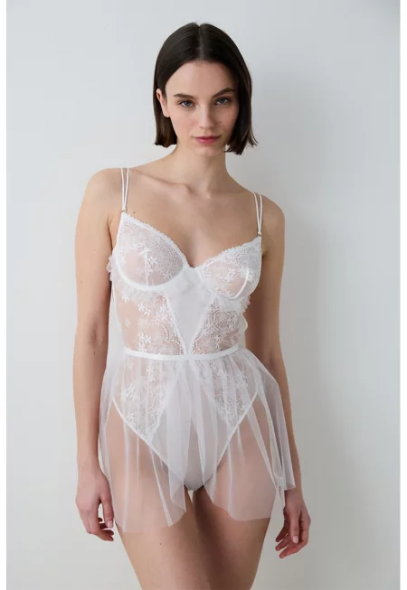 Дантелено боди с мрежесто покритие - Бял