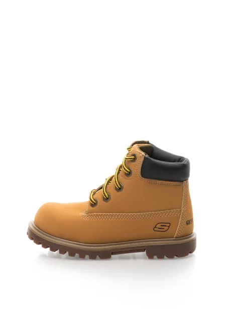 Детски боти в камел